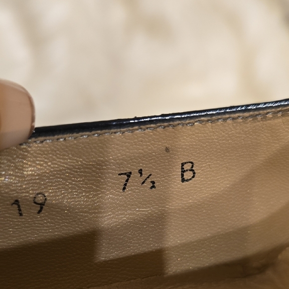 Stuart Weitzman Black Heels Elegant Glossy Finish - Picture 8 of 10